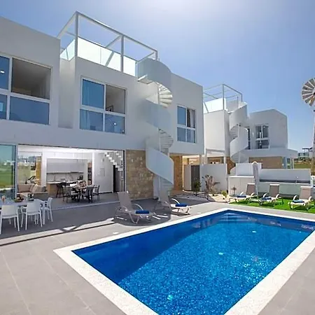 Vie Bleu Vb14 New 3 Bedroom In The Center Of 3*