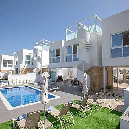 Hotel Vie Bleu Vb14 New 3 Bedroom In The Center Of 3*