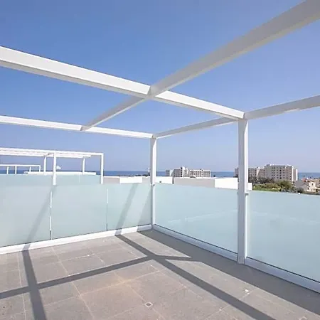 Vie Bleu Vb14 New 3 Bedroom In The Center Of Hotel Protaras