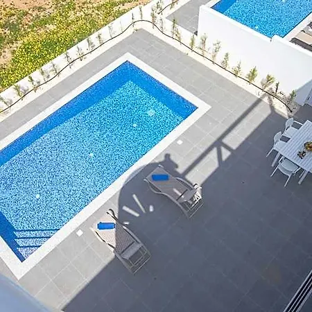 Hotel Vie Bleu Vb14 New 3 Bedroom In The Center Of