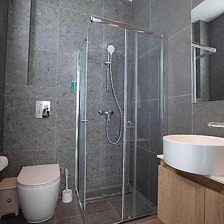 Vie Bleu Vb14 New 3 Bedroom In The Center Of Hotel Protaras